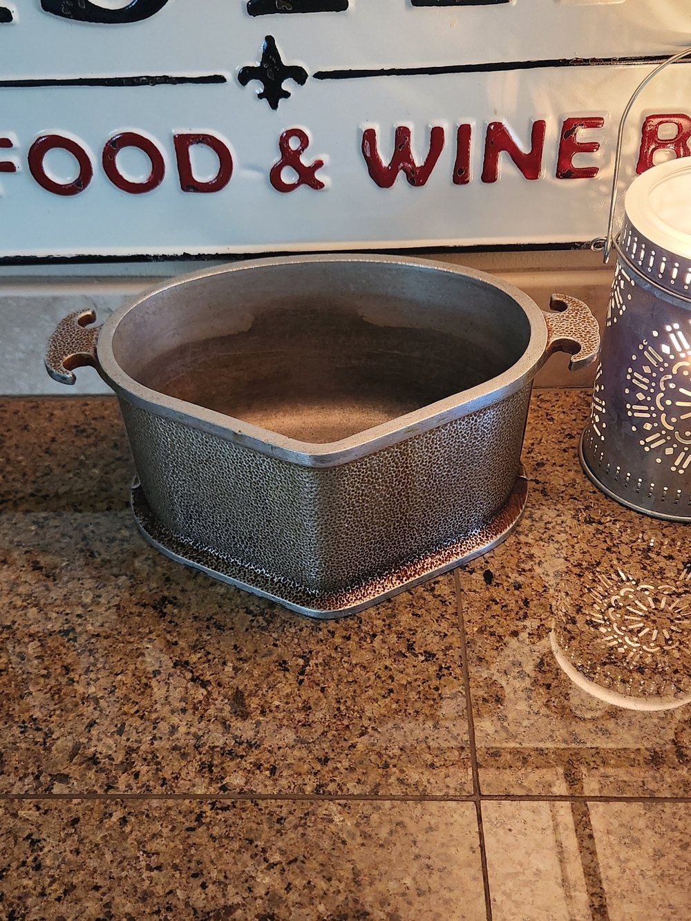 Antique-OLD, Guardian Service Brand Metal Baking/Roaster Pot. Silver. NO Lid.